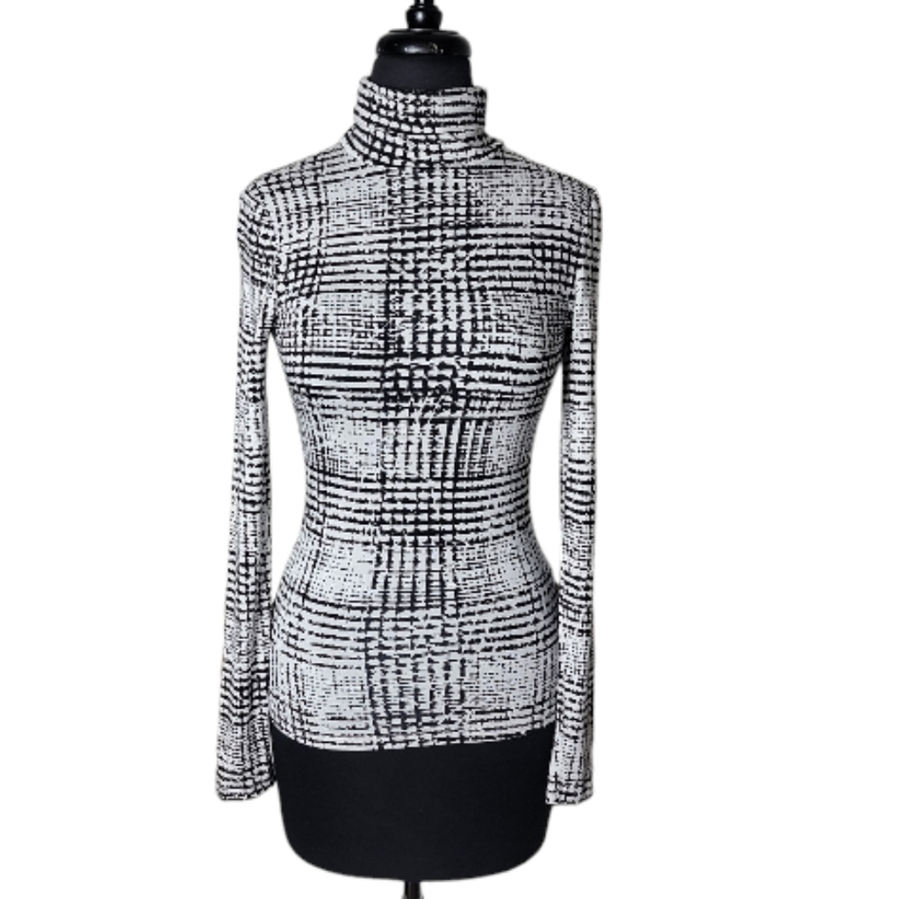 H&M woneb's XS black white patchwork plaid turtleneck long sleeve fitted top